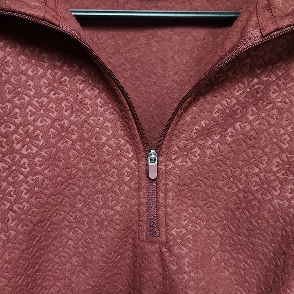 Land's End Floral Embossed Raisin Quarter Zip Fleece Pullover 1X/P - Picture 4 of 8